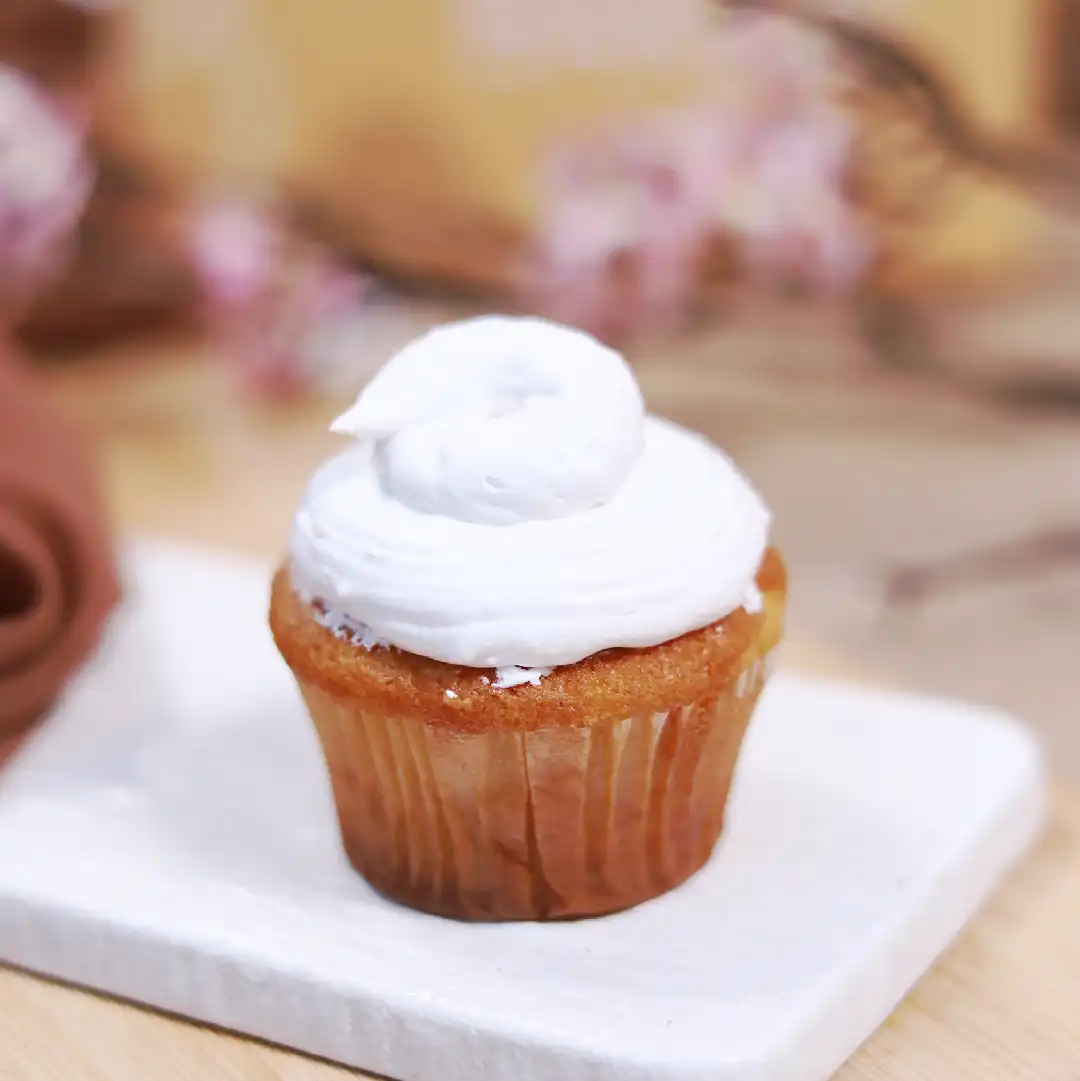 Vanilla Dream Cupcake